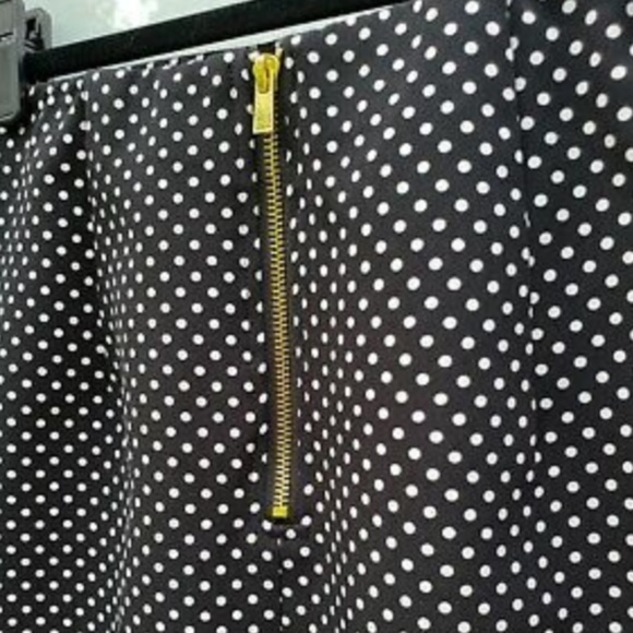 Preowned gorgeous Philosophy Pencil Skirt 4 - Picture 3 of 6